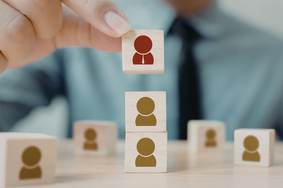 Leader identifying signs of struggling employee performance